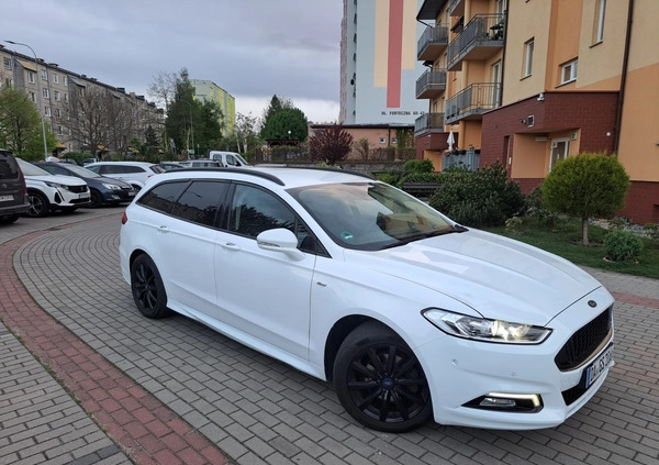 Ford Mondeo cena 58000 przebieg: 199000, rok produkcji 2017 z Wałbrzych małe 667